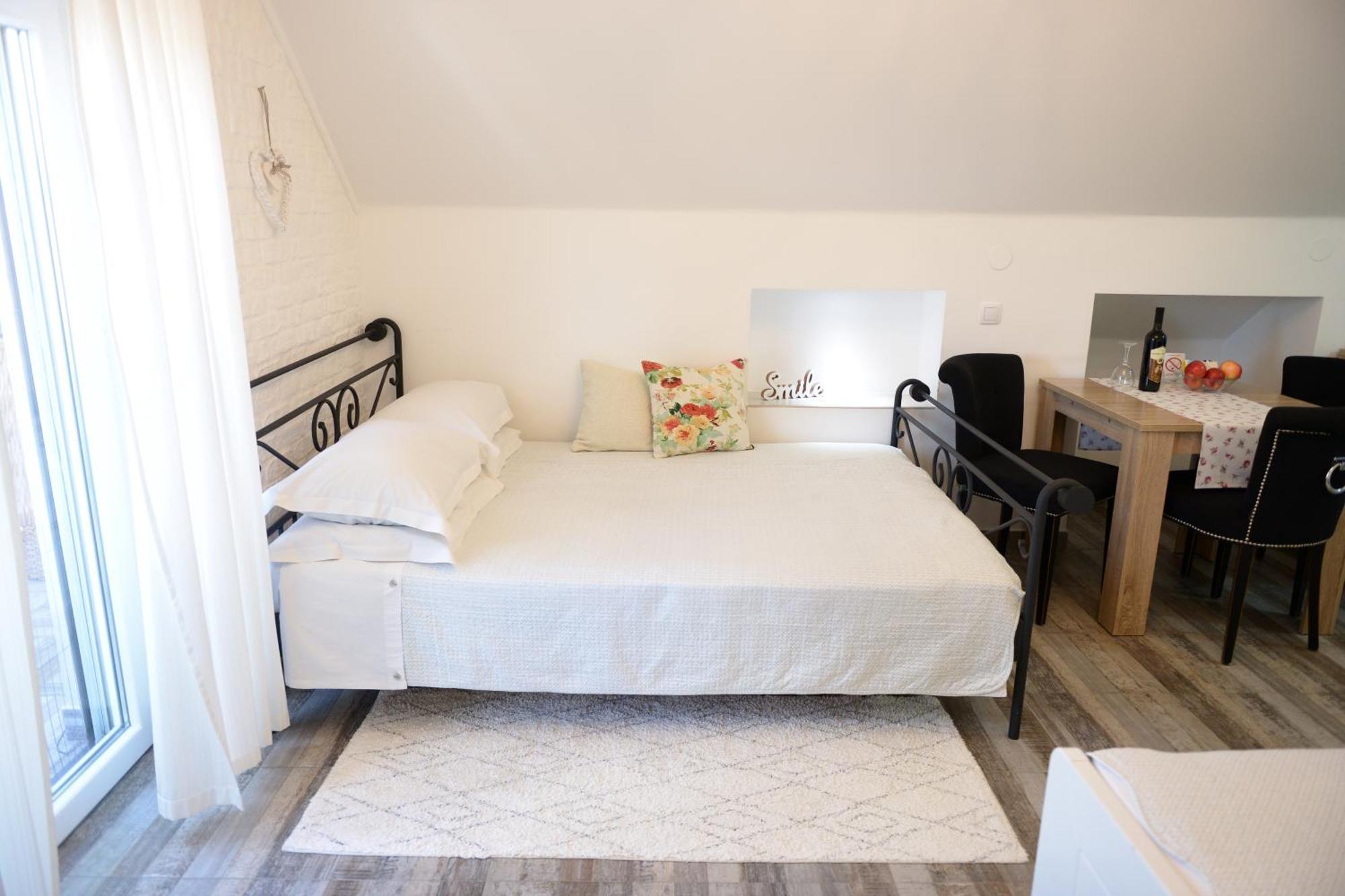 Apartments Idila Bela Crkva  Zewnętrze zdjęcie