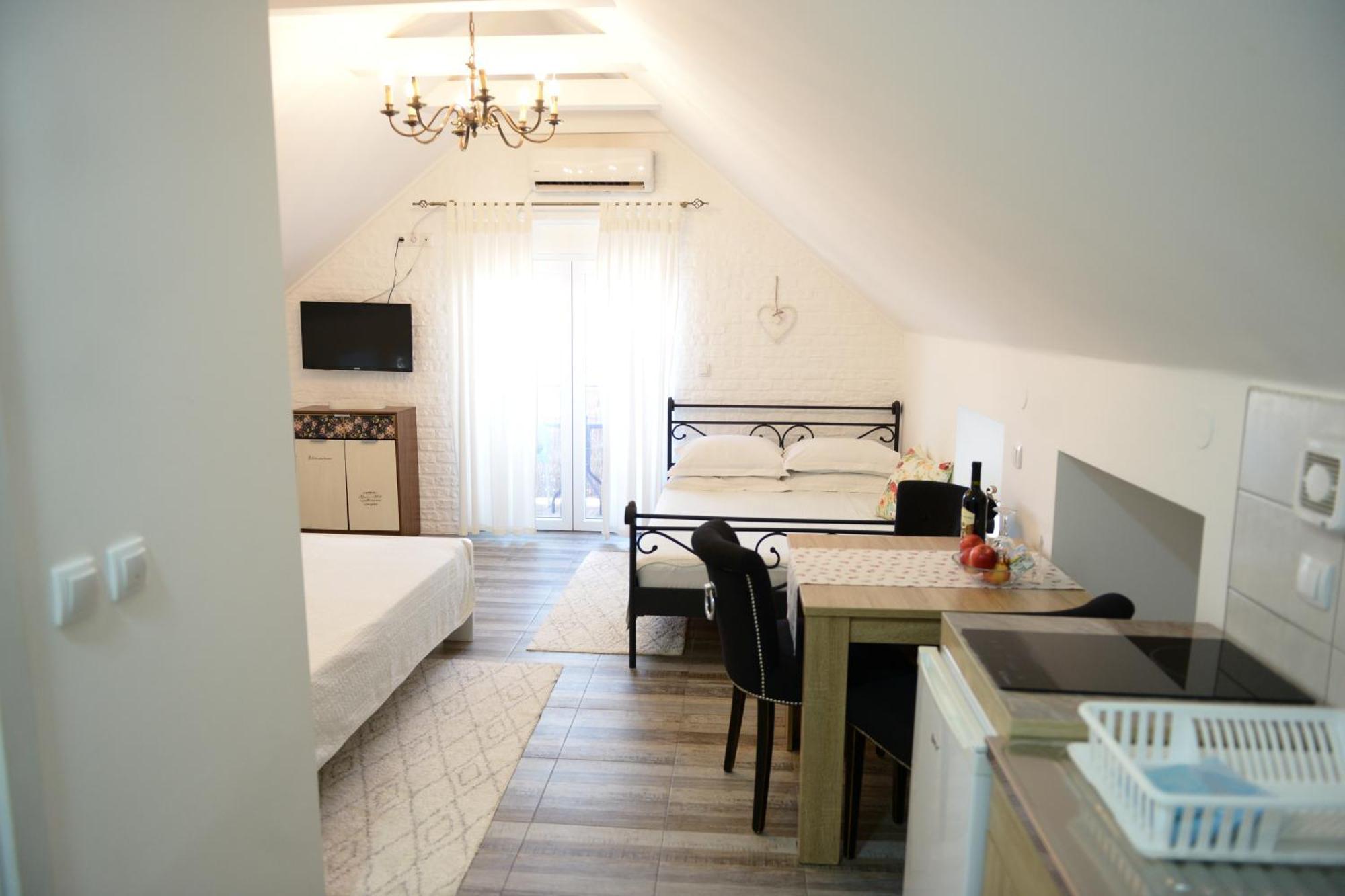 Apartments Idila Bela Crkva  Zewnętrze zdjęcie