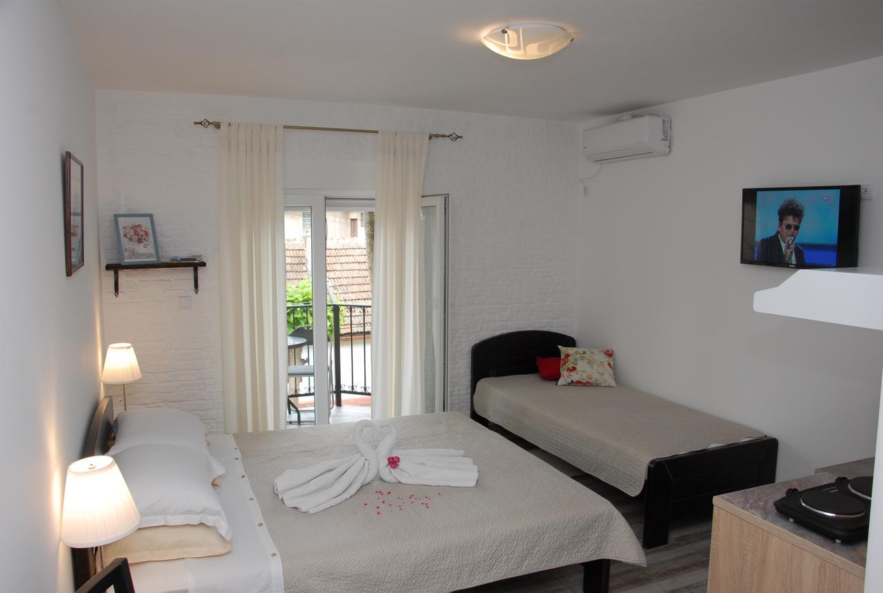 Apartments Idila Bela Crkva  Zewnętrze zdjęcie