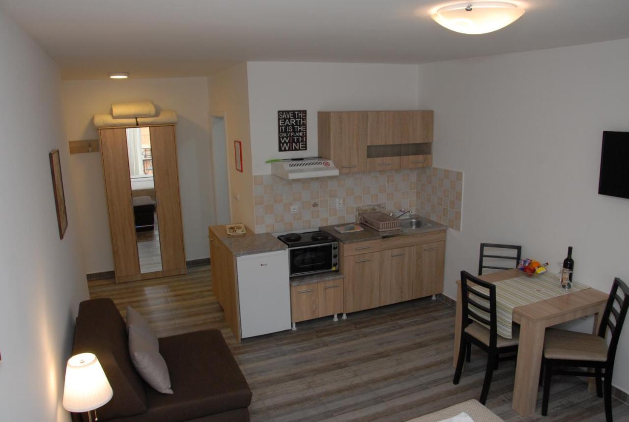 Apartments Idila Bela Crkva  Zewnętrze zdjęcie